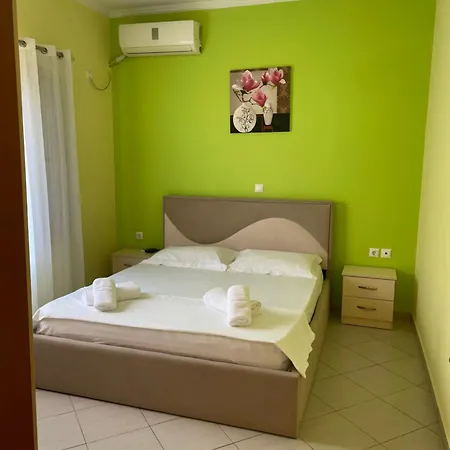 Holiday Apartment * فلورا